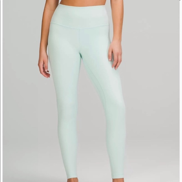 Lululemon Wunder Under Delicate Mint Green Sz 4 30 inseam - Picture 1 of 10